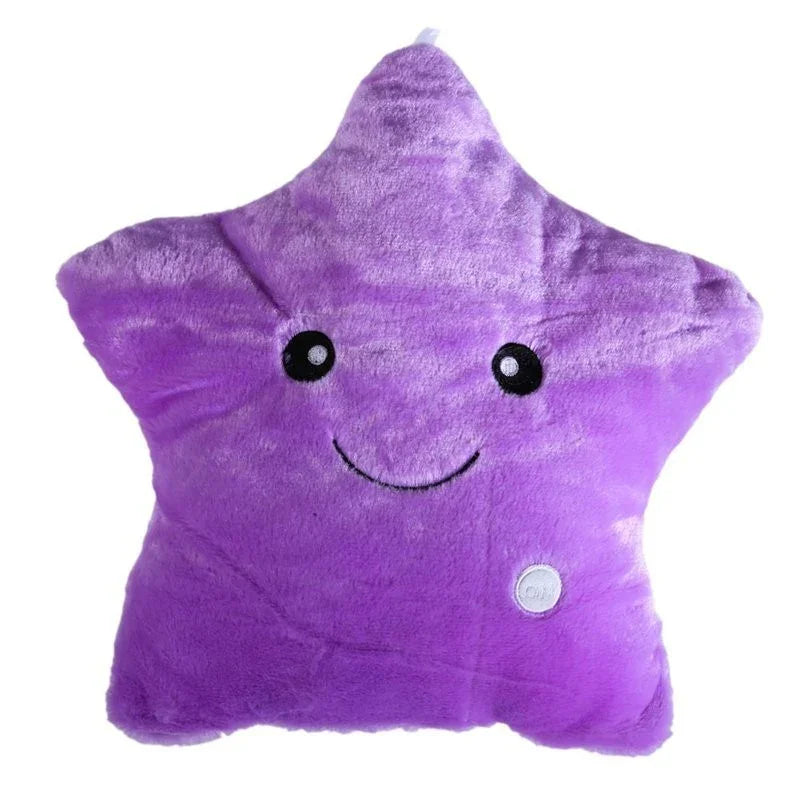 Coussin peluche étoile violet avec visage souriant et yeux noirs, décor enfant